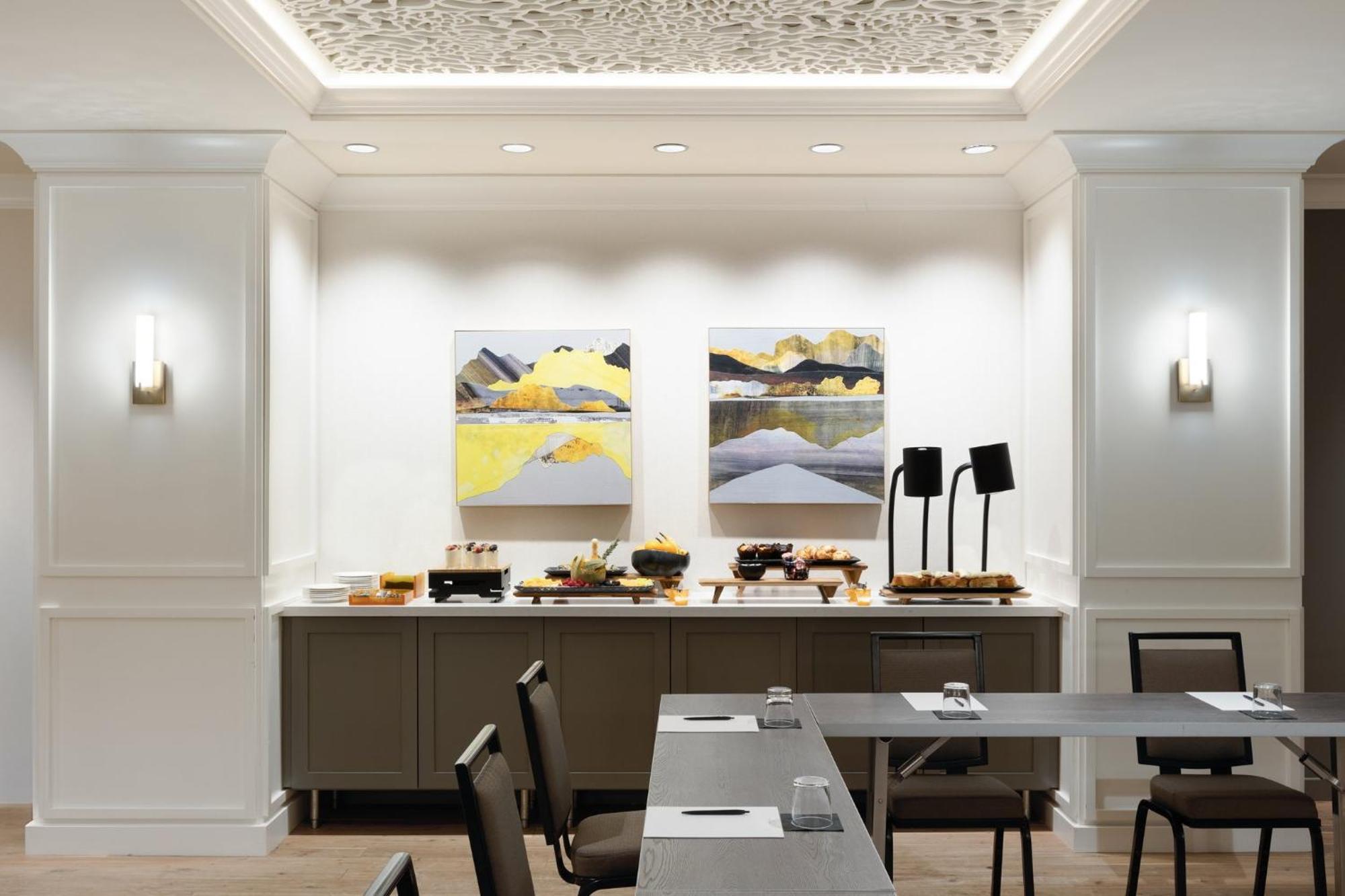 Intercontinental - St. Paul Airport By Ihg Hotel